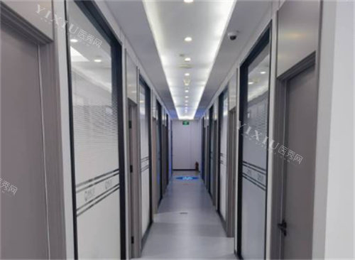 北京奥欣口腔奥运村店走廊