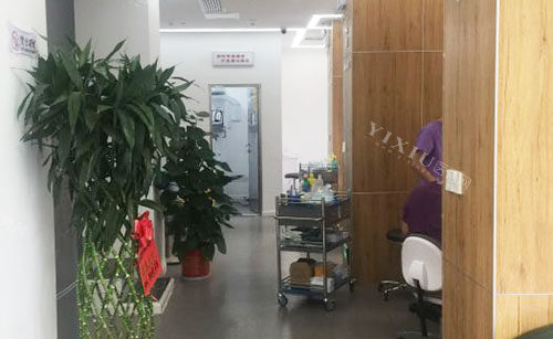武汉诺洁口腔走廊环境图