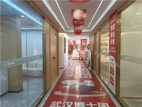 天门刘记牙科走廊