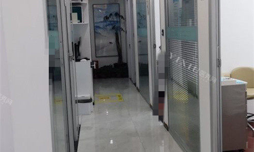 郑州贝雅口腔走廊图