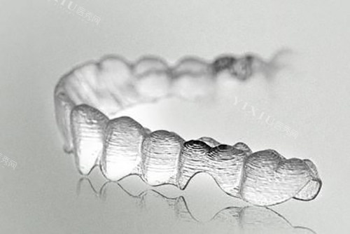 有没有带隐适美矫正后悔的？我戴牙套两年半后黑三角／牙齿松动后悔死了！大家一定要选好医生(图4)