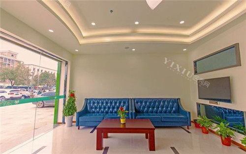 武汉艾雅口腔2025价格表发布：种植牙3600元起、矫正7500元起、根管治疗280元起！(图3)