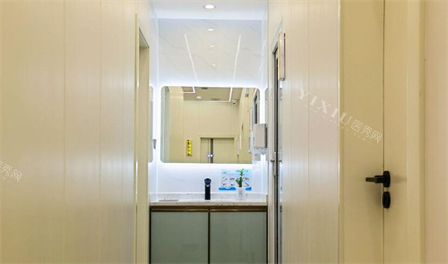 广州瑞齿特口腔地址在哪？明旭街万科云城米酷b1栋！预约打181＊＊＊＊7556／营业至17：30！(图5)