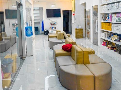 北京维恩口腔（常营店）沙发休息区