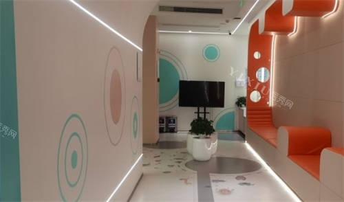 上海科瓦齿科走廊休息区