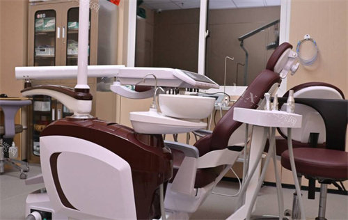 忠县渝***口腔牙齿治疗室