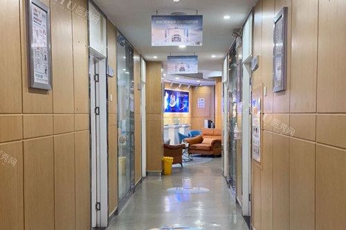 南京美奥口腔走廊图