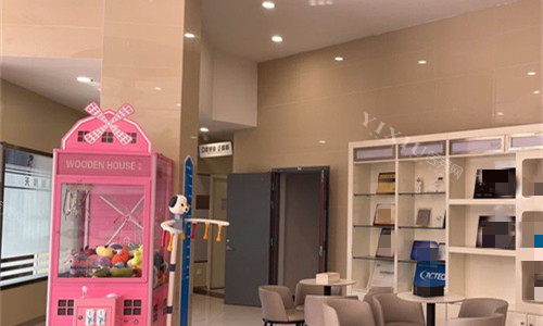 合肥天鹅湖口腔医院休息区