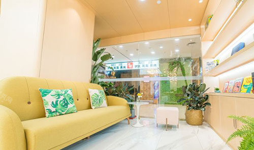 武汉萌芽齿科牙齿治疗等候区