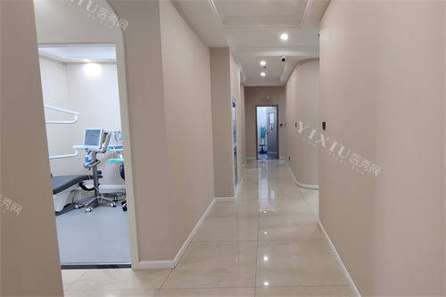 汉中小虎牙口腔门诊部走廊环境