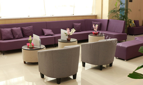 西安中诺口腔医院大厅等候区