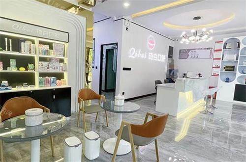 贵州凯里琦白口腔接待区