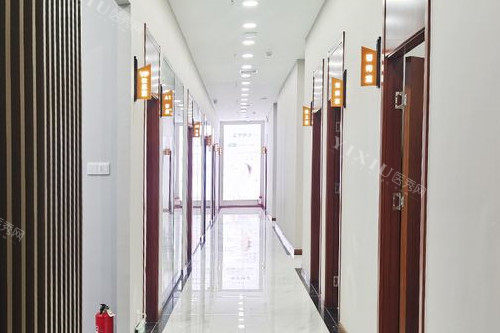 武汉橙美口腔走廊环境