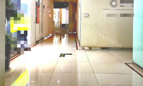 洛阳九龙口腔大厅图