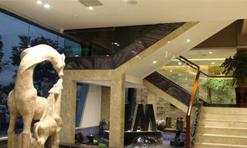 偃师杰美口腔诊室门口