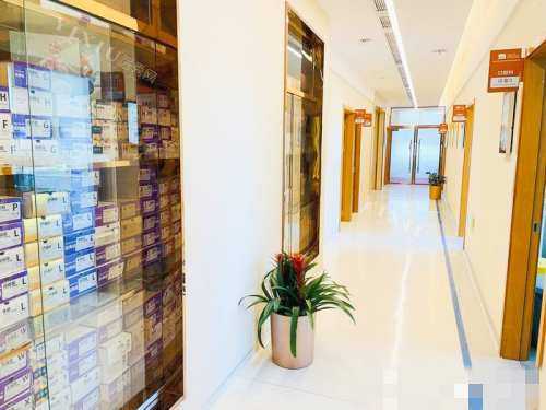 温州和平国 际医院口腔科走廊