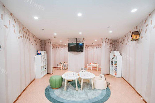 上海维乐口腔亲子等待区环境