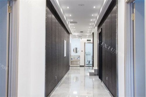 长春华植口腔走廊环境