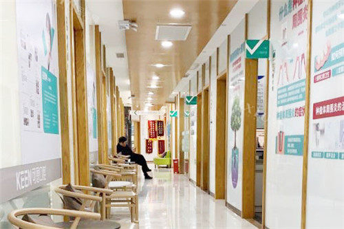 上海可恩口腔走廊区环境