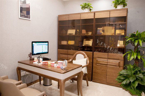 上海松丰齿科面诊交谈室环境