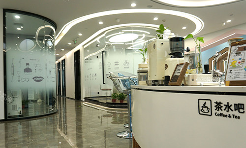 西安瑞秦口腔诊室及室外环境