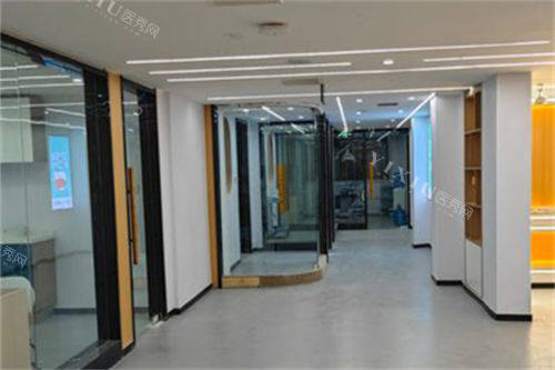 安徽亳州小天使口腔(光明店)诊疗区走廊