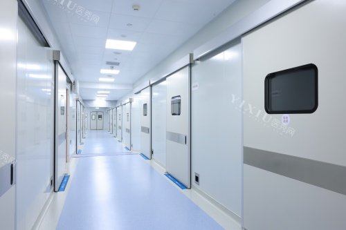 成都新桥口腔总院手术室外