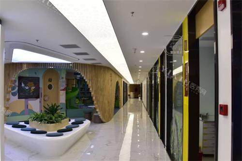 上海雅悦齿科走廊