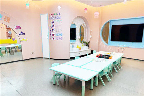 深圳尔睦口腔儿童游乐区