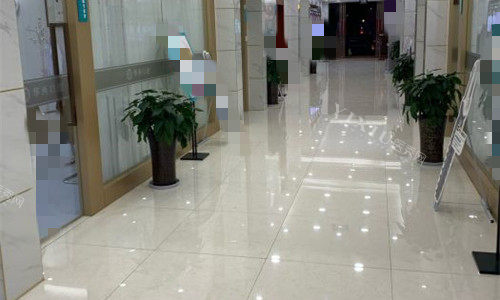 郑州德韩口腔诊室门口