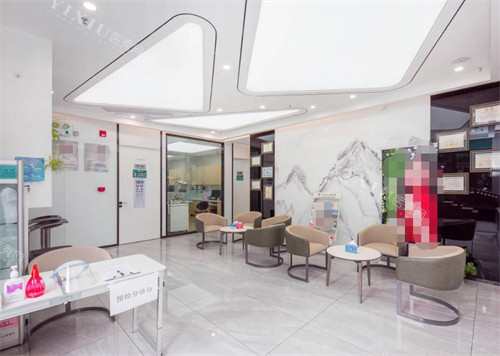 深圳米奇口腔等候区照片