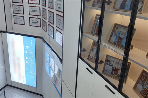 上海瑞伢美口腔楼梯间