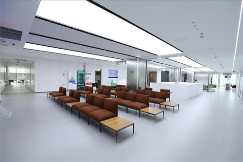 上海曹杨众植口腔候诊区