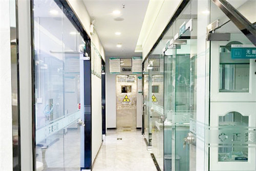 郑州正美口腔诊疗区走廊