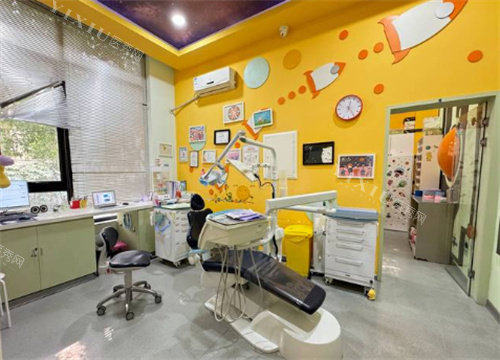 上海极橙口腔牙椅