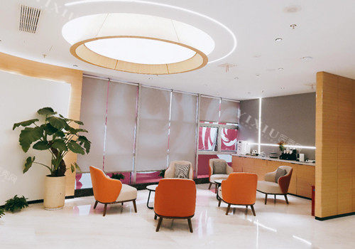 上海乐孚美口腔门诊部天山路店大厅