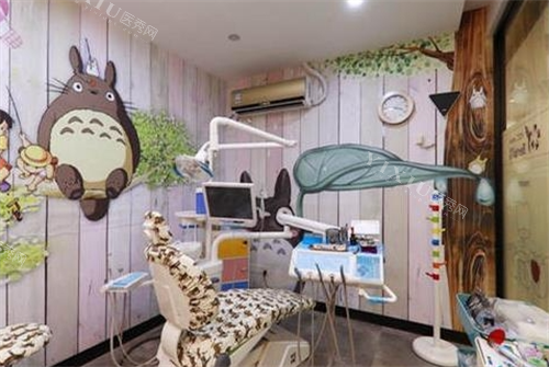上海朗朗口腔儿牙中心诊室环境