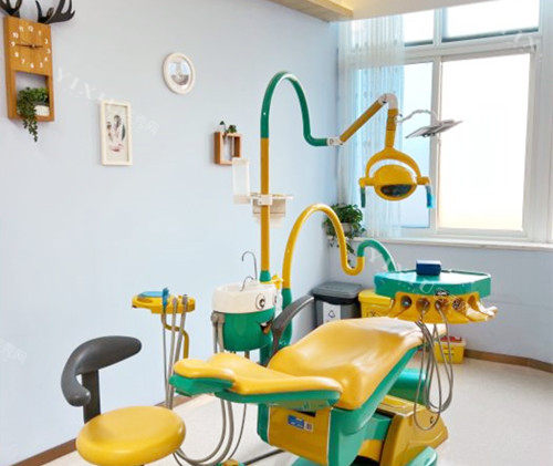 成都新桥口腔儿童诊室牙椅