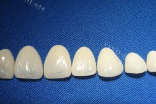 牙冠卡通模型图