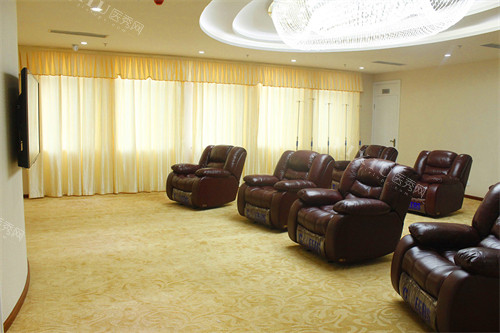 成都极美医疗美容休息区