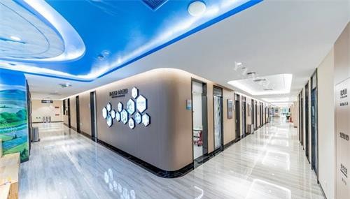 厦门麦芽口腔医院走廊环境