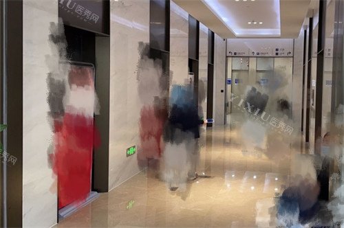 天津中牙口腔医院诊疗区走廊