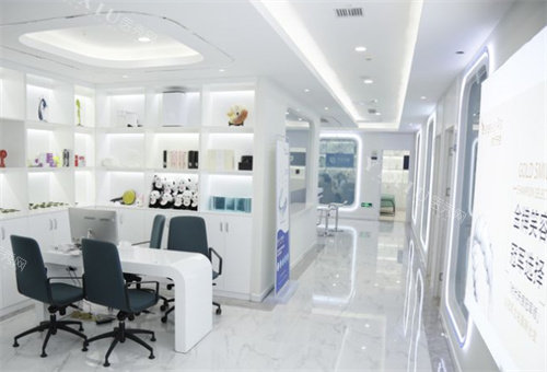 昆明竹子口腔医院矫正牙齿怎么样？凭借技术靠谱、口碑扎实、价格透明，整牙备受牙友信赖！(图2)