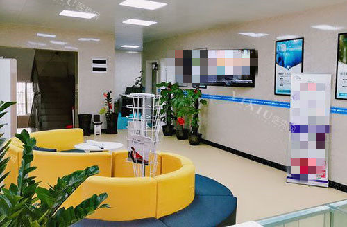 柳州牙医生口腔大厅休息区