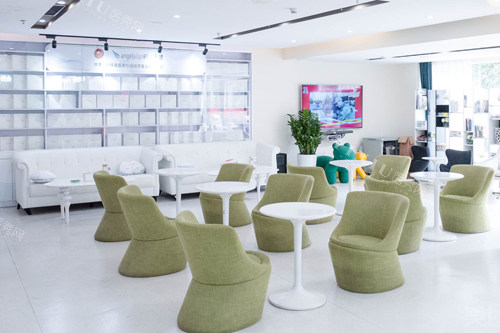 深圳美莱口腔大厅图